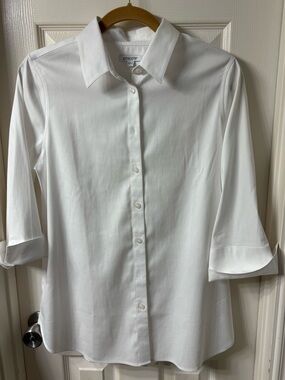 CHICOS Crisp White Button down shirt w 1/2 sleeves & stretch Sz 6 /0.5 NO IRON